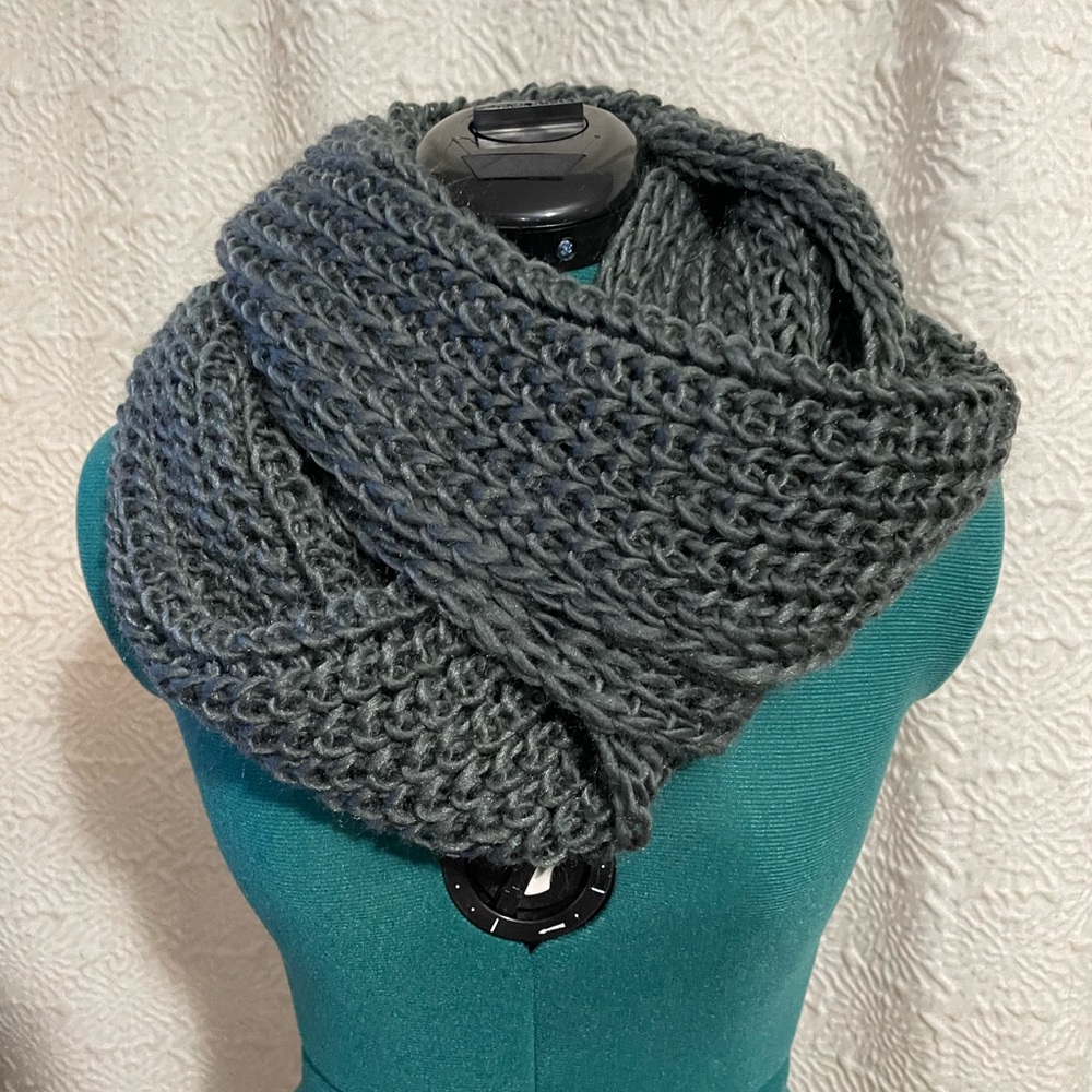 Gray Infinity Scarf - Picture 2 of 9